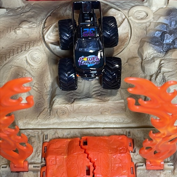 Mini Karl Malone Power Foward - Picture 3 of 3